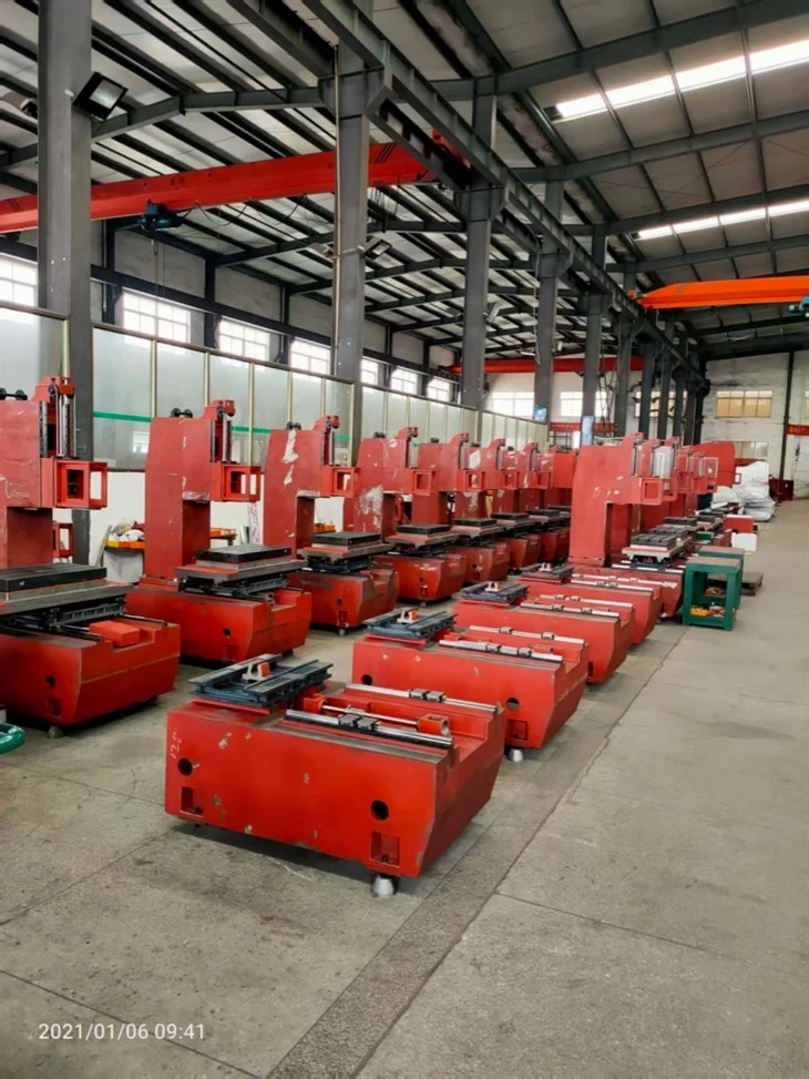 Double Bull-Head Spark Machine suppliers